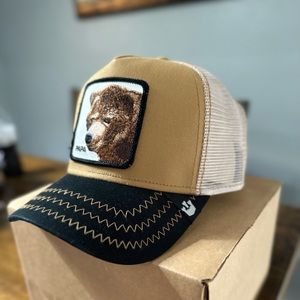 Papá OSO GOORIN BROS HAT really hart to find. Limited edition